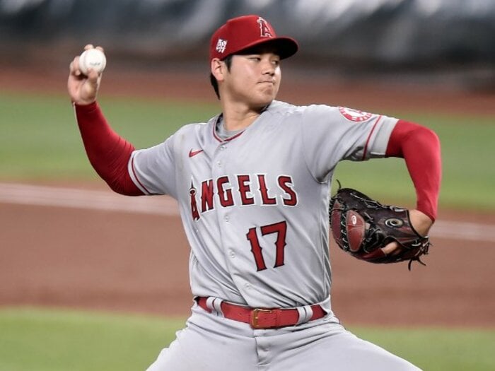 大谷翔平と日本人の世界ヘビー級王者。本塁打王まっしぐらの途上で進化する必殺の投球術<MVP当確?><Number Web> photograph by Getty Images
