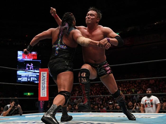 ブーイングを浴びるIWGP王者……。1.4はオカダ・カズチカvs.内藤哲也！＜Number Web＞ photograph by Essei Hara