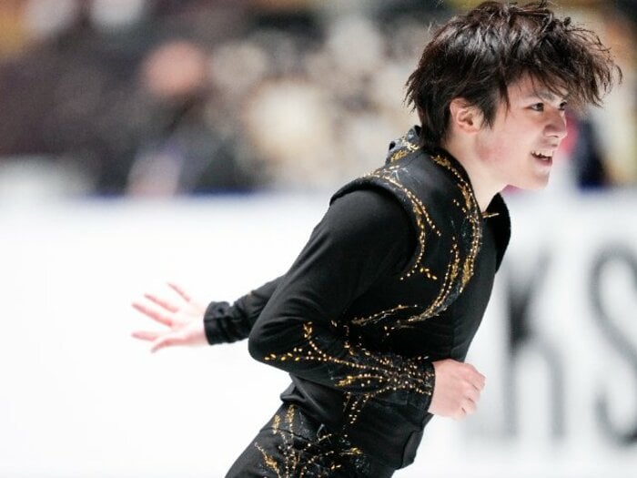 「獲物を狙うような表情で…」宇野昌磨が“スケートを楽しめない時期”を超え、成長を誓った“本当の理由”〈NHK杯優勝→GPファイナルへ〉<Number Web> photograph by Aasami Enomoto