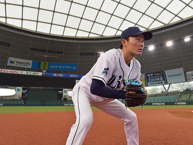 源田壮亮選手　スパイク ① 🇯🇵野球の世界一へ🇯🇵 普段とは違うカラーリングの源田壮亮選手の