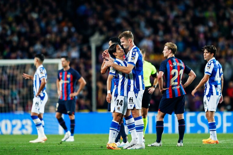 今季9点目！ 久保建英が凄まじい「バルサ撃破ドリブル、ブスケッツ退団・優勝セレモニーが同時に」カメラマンが見た“美しいカンプノウの夜”(41)