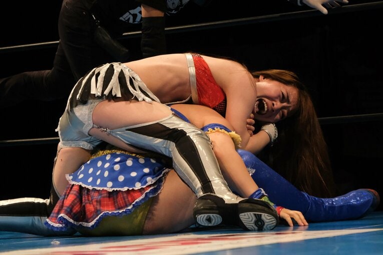 “京都のバスガイド”は人気女子プロレスラーに…清水ひかり（29）を突き動かしたスターダム中野たむの姿「だって大好きなんですもん」(38)