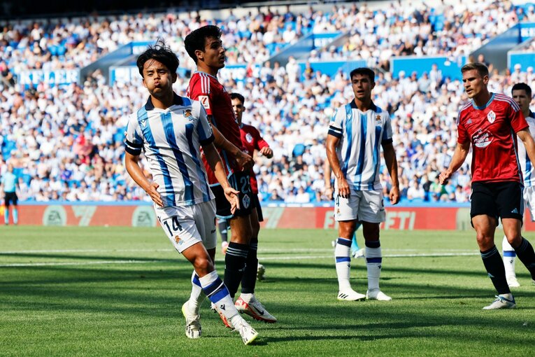 久保建英2戦連続MOMにアシスト、響き渡る「タケクボコール」も冴えない表情「やはりシルバ不在は…」カメラマンが感じたこと(39)