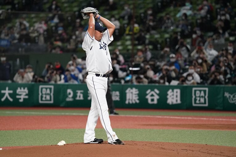 引退セレモニーでもワインドアップにこだわった松坂大輔　©Hideki Sugiyama