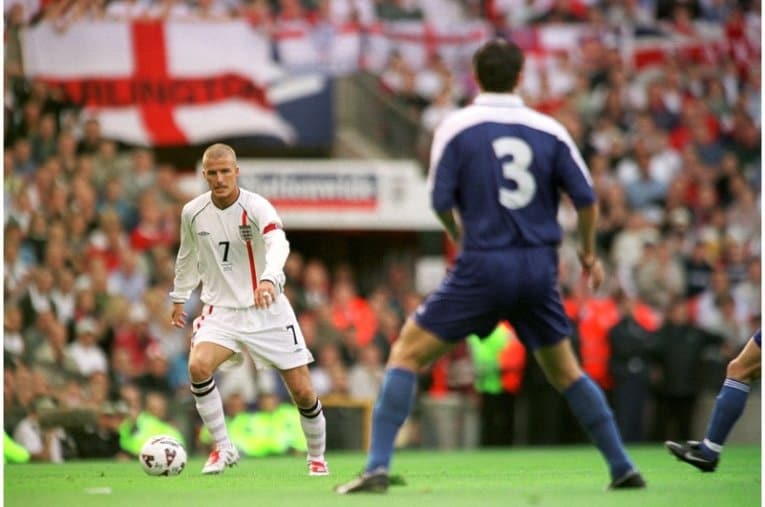 日韓W杯欧州予選のベッカム©Sports Graphic Number/JMPA