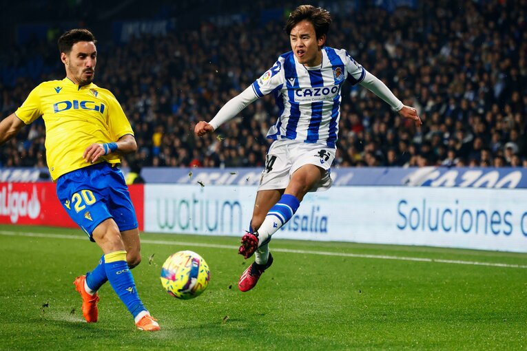 「久保建英と名手シルバの相性が抜群」な決定的瞬間…“90＋11分フル出場”を撮って感じるソシエダ監督の「クボへの高い信頼」(36)