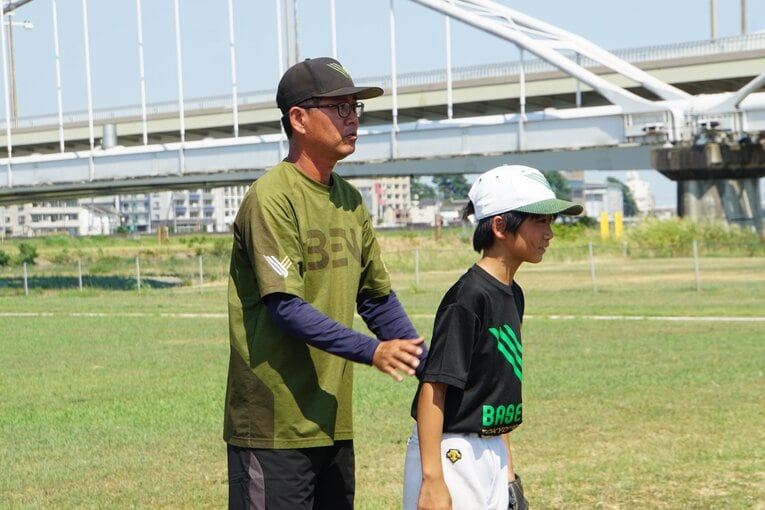 現在はクラブチーム「東京ヴェルディ・バンバータ」で小中学生を相手に指導している　©Kei Nakamura