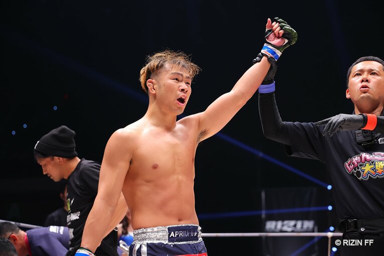 『RIZIN.42』YA-MAN vs 三浦孝太　©RIZIN FF