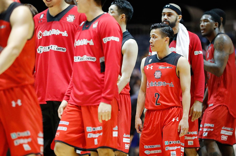 Bリーグ1年で最も成長したチーム。個性と成熟、ジェッツが求める両極。<Number Web> photograph by AFLO