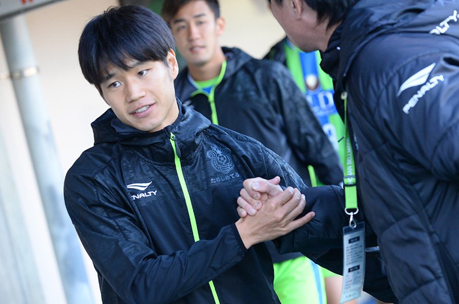 山田直輝「自分が甘ちゃんだった」浦和の愛に溺れた4年前と今は違う。<Number Web> photograph by J.LEAGUE PHOTOS