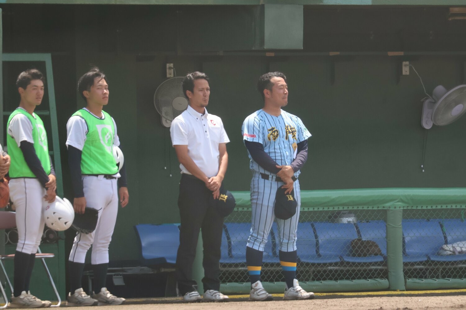 27歳の若さで和歌山南陵高を率いる岡田浩輝監督 ©Fumi Sawai