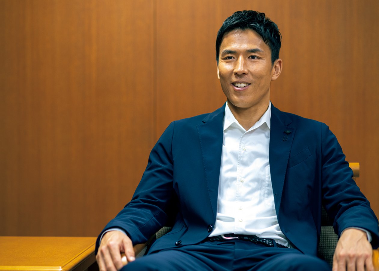 引退会見から3日後にNumberのロングインタビューに応じた長谷部誠　©︎Takuya Sugiyama