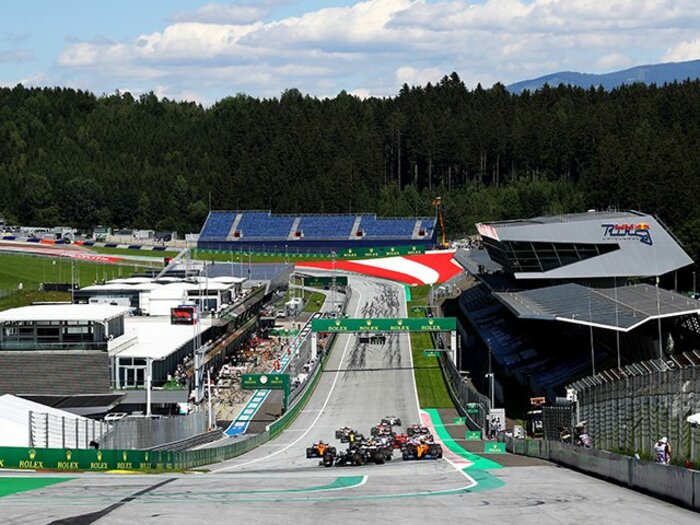 F1開幕戦、メルセデスの怪しい優勝。納得いかないレッドブル・ホンダ。＜Number Web＞ photograph by Mark Thompson/Getty Images
