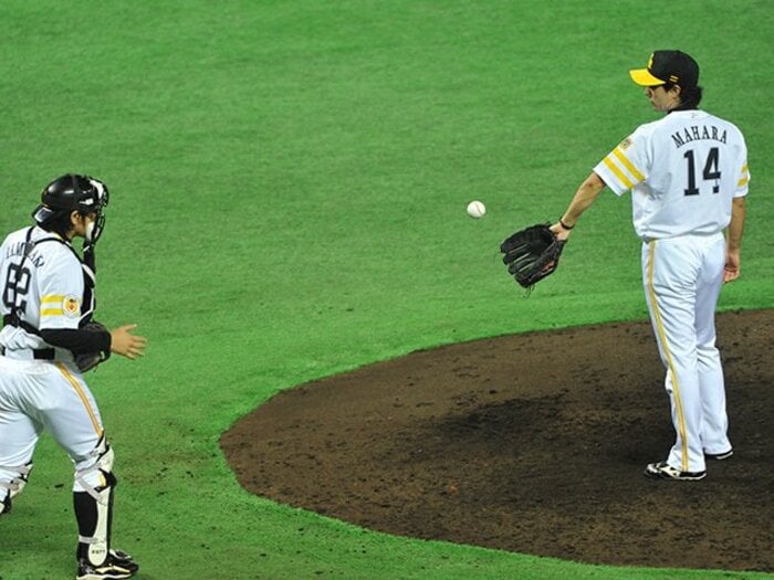小学生チーム監督、国家資格受験。馬原孝浩が歩む誠実な第2の人生。<Number Web> photograph by Naoya Sanuki