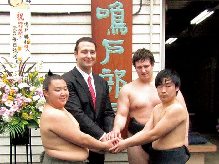 鳴戸親方が念願の部屋開き。欧州出身力士では初の師匠に。～大相撲の真の国際化はここから始まる～＜Number Web＞ photograph by KYODO