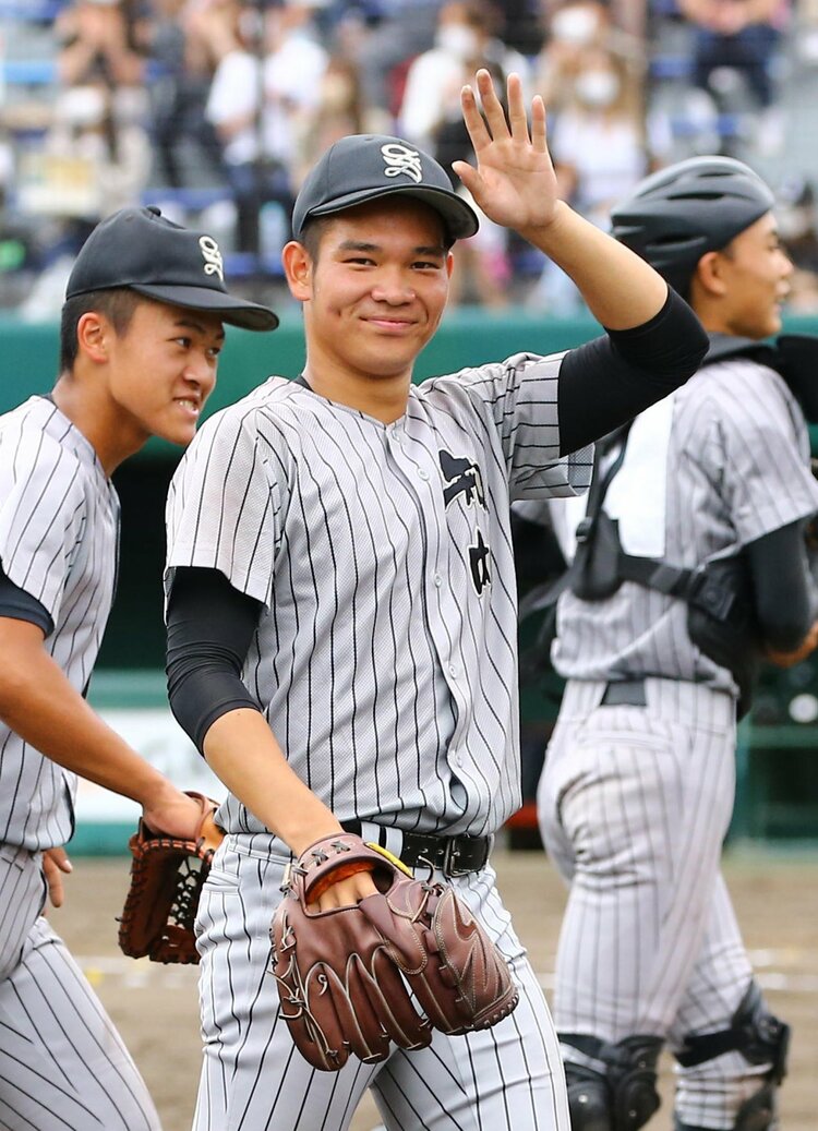 カープがドラフト1位指名を公表…苫小牧中央高の右ピッチャー・斉藤優汰
