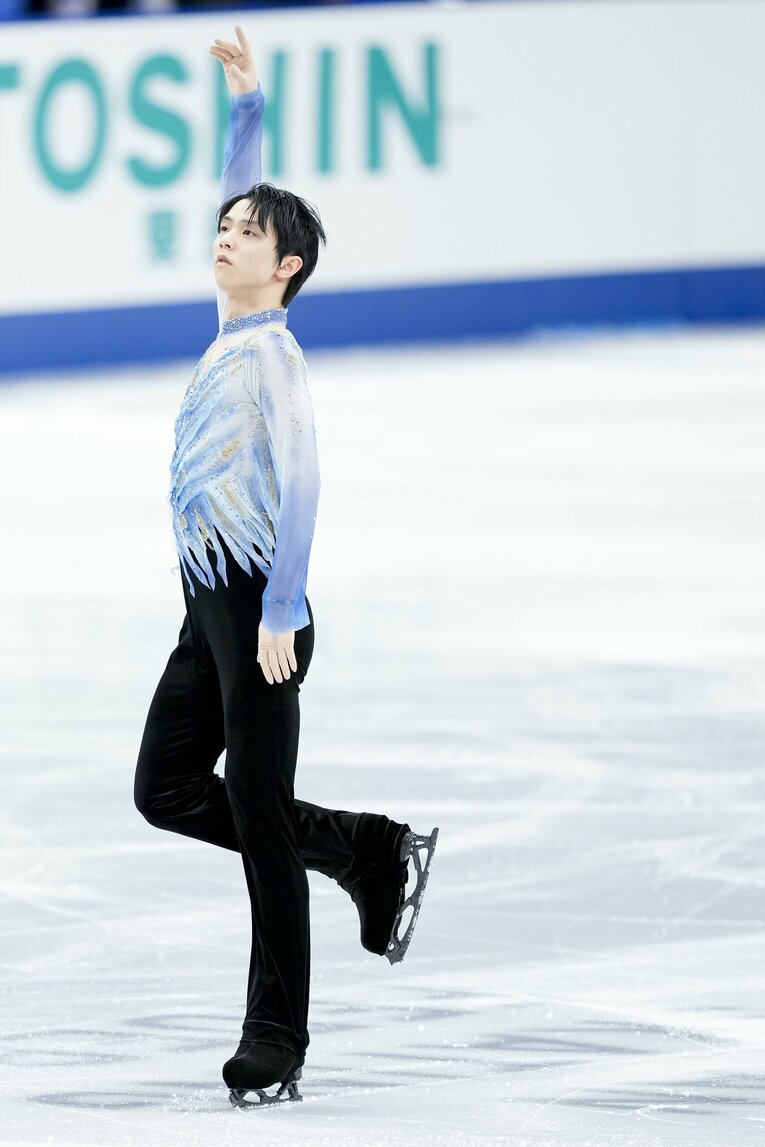 2021-2022シーズンのショートプラグラム『序奏とロンド・カプリチオーソ』　©Asami Enomoto