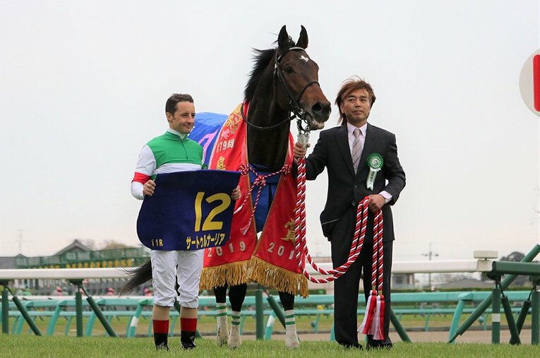 19年皐月賞を制したサートゥルナーリア。母・シーザリオから継いだ確かな血を、次の世代へ渡していく ／ photograph by Satoshi Hiramatsu