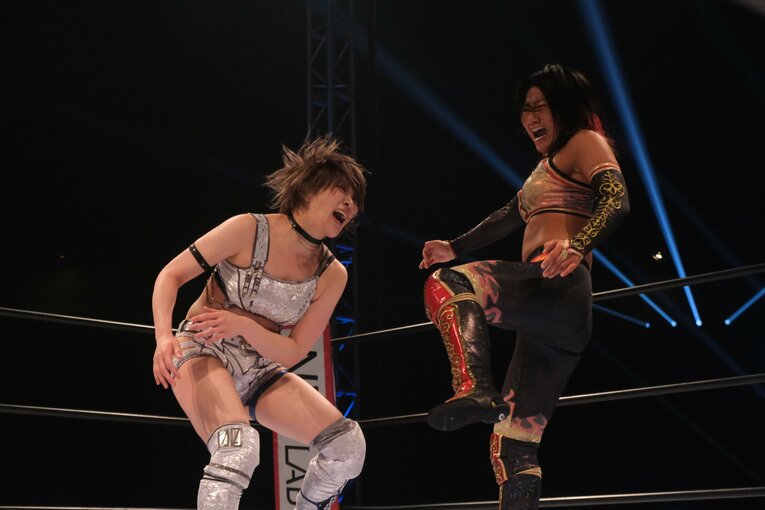 「可愛いのかと思ったら鬼やんけ」出会いから9年の決着…安納サオリを破った岩田美香のプライドの理由「スターダムはどんどん大きくなって…」(95)