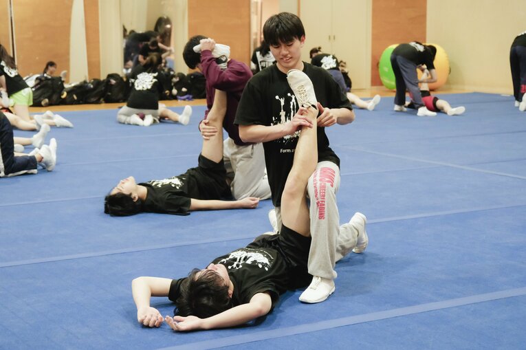 現在の東外大チアリーディング部の練習風景。部員は80人を超えるという　©Wataru Sato