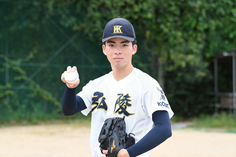 村上の握りを見てみると…　©Kota Inoue