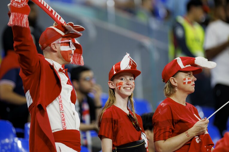 カタールW杯の女性サポーター　©Kiichi Matsumoto/JMPA
