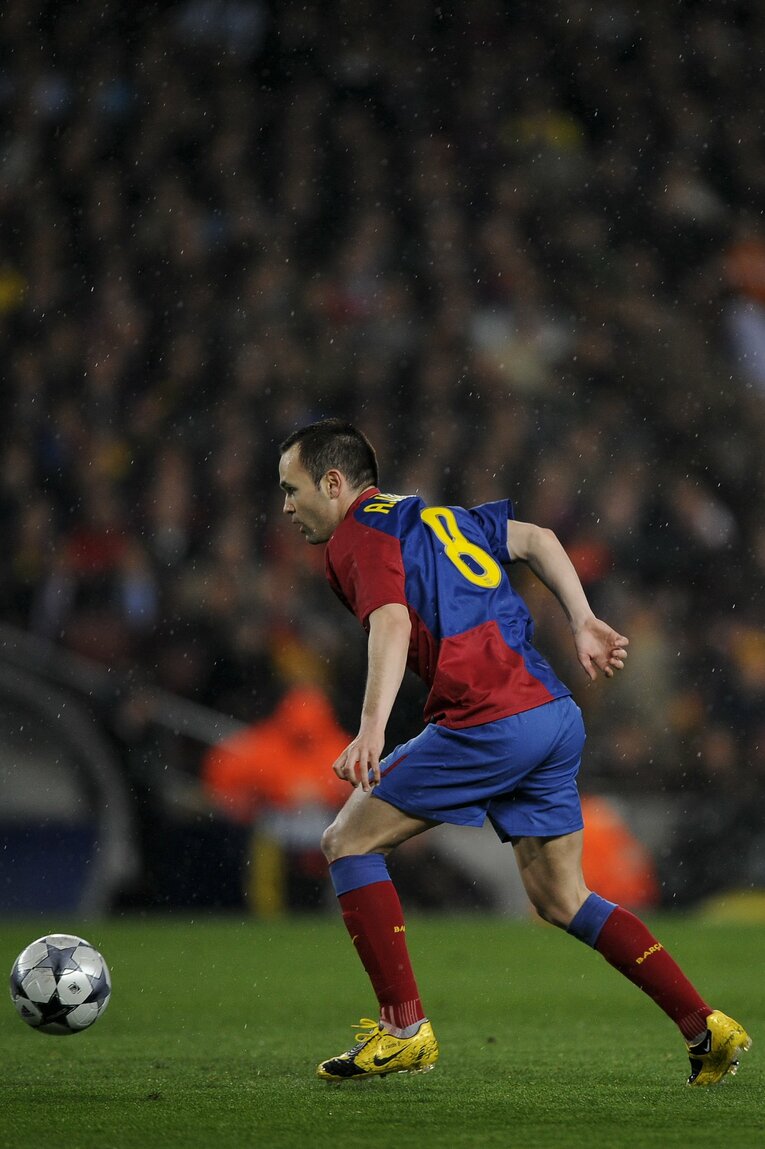 2008－09シーズンのイニエスタ　©Takuya Sugiyama