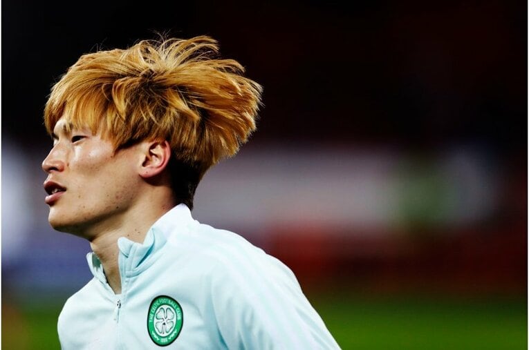 古橋亨梧のスパイクに「日の丸とKyogo」 セルティックでの絶好調ぶりを撮って体感した“スピードと日本代表での期待”(5)