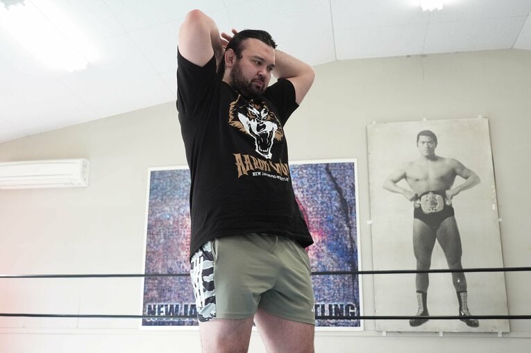 リング上のウルフアロン　©Essei Hara