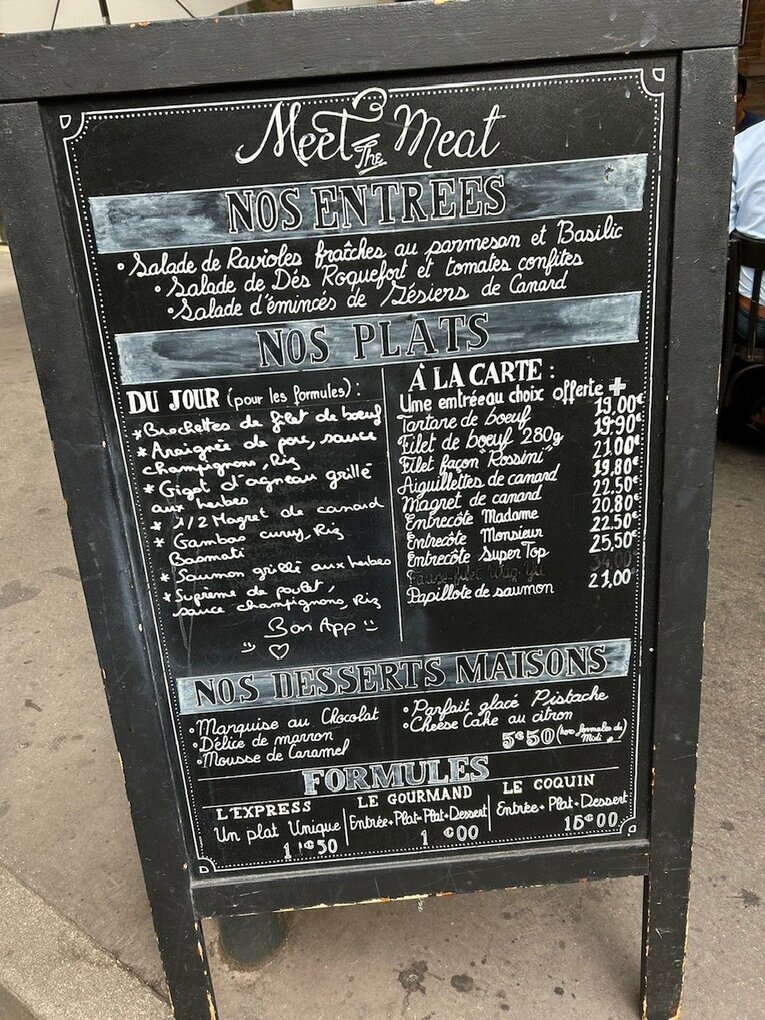 こちらが“Meet the Meat”のメニュー看板【1枚目／全2枚】