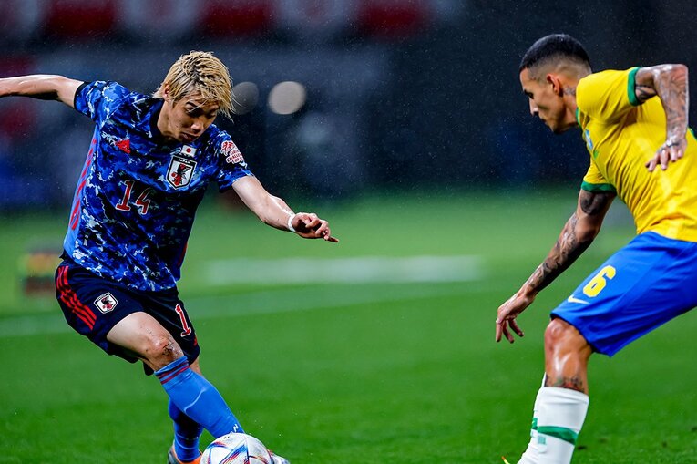 伊東純也はやはり攻撃の軸か　©Kiichi Matsumoto/JMPA