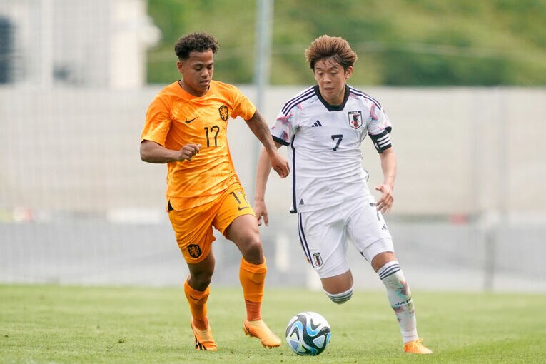 山本はオランダ相手にも工夫を見せようとした　©Getty Images