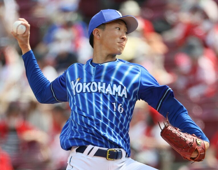 20年は10勝6敗、21年は6勝7敗ながら、2年連続でチームの勝ち頭となった大貫。今季の飛躍的進化はなるか　©JIJI PRESS