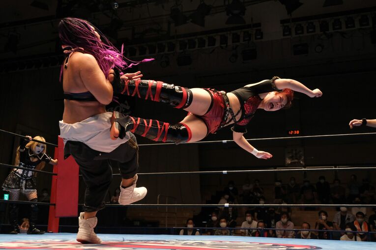 山下りなvs.鈴季すず