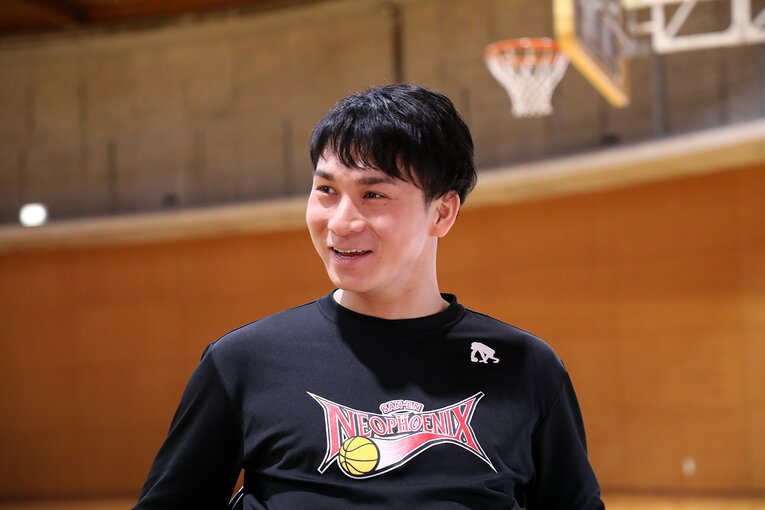 フィリピン代表とデフ（聴覚障害）バスケ日本代表…三遠の2人の新人Bリーガーが抱く、特別な使命感とは(4)