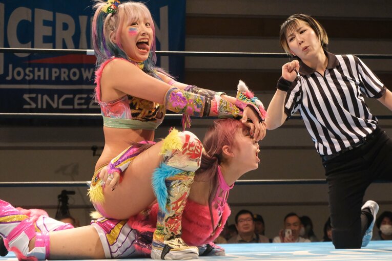 「スターダムとかマリーゴールド、負けてられない」人気女子レスラー、ウナギ・サヤカが異例の後楽園“2度目の自主興行”へ…最終目標は“あの大会場”(87)