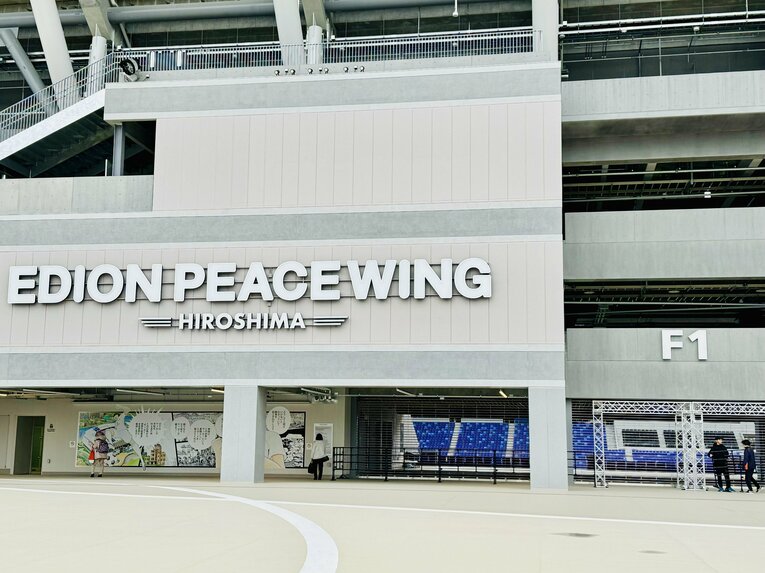 描かれた壁画に近づいてみると……　©Atsushi Iio