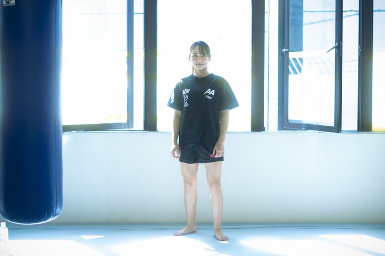 「武尊さんみたいに気迫で前に出て…」大学1年生・松谷綺が19歳で狙う“K-1女子”の頂点《特別フォトインタビュー》(14)
