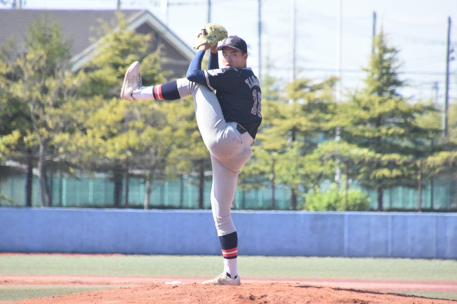 身長193センチ、体重95キロの大型右腕、山口廉王 ©Takahiro Kikuchi