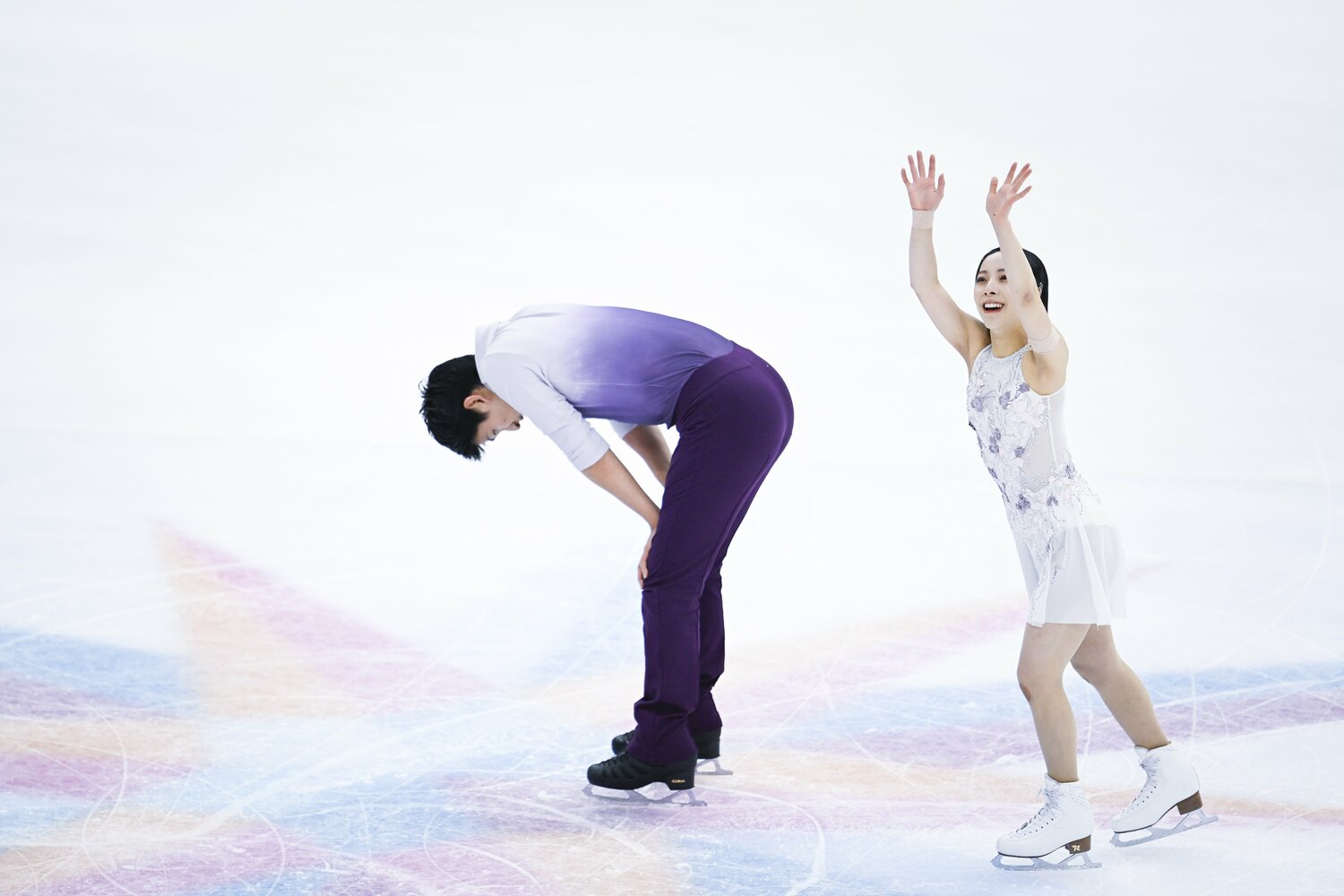 フリーの演技後、木原は肩を落とすように下を向く。それに気づいた三浦は…　©Asami Enomoto