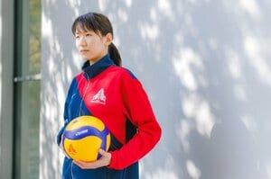 【必読】古賀紗理那はなぜ「絶対ありえない」と語っていた“キャプテン”を引き受けたのか？ バレー女子代表の新リーダーが明かす“葛藤の1カ月”