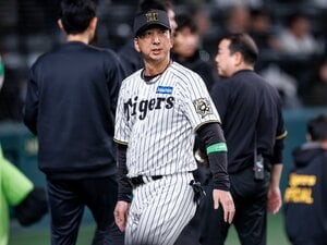 日本シリーズ連敗の阪神に抱いた「3つのナゼ？」藤川球児監督の采配にみえた“迷い”の正体…“山川封じ”の対策は万全だったのか