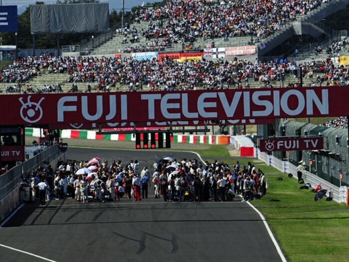 経済危機の荒波のなか、“変化”の'12年シーズン。～今宮純が語るF1地上波中継撤退～＜Number Web＞ photograph by Hiroshi Kaneko