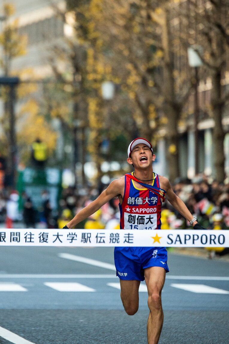 10位・嶋津雄大（創価大）　©BUNGEISHUNJU