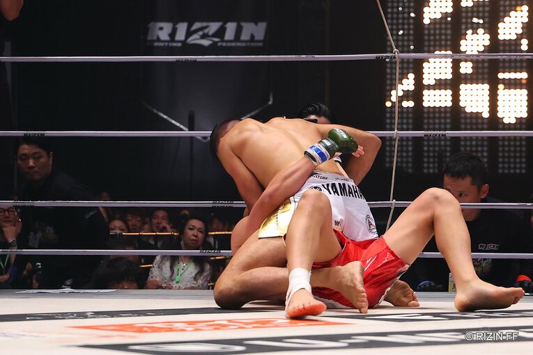 『RIZIN.43』クレベル・コイケvs.鈴木千裕　©RIZIN FF