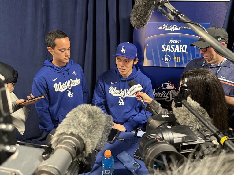 【“テレビに映らない”WS写真】前日会見の佐々木朗希…写真はまだまだ続きます　©Naoyuki Yanagihara