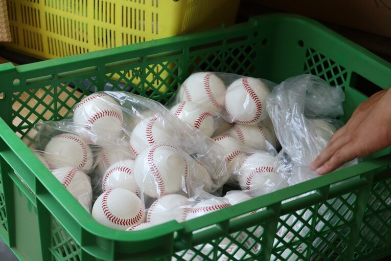 1個380円で購入した練習用硬式ボール