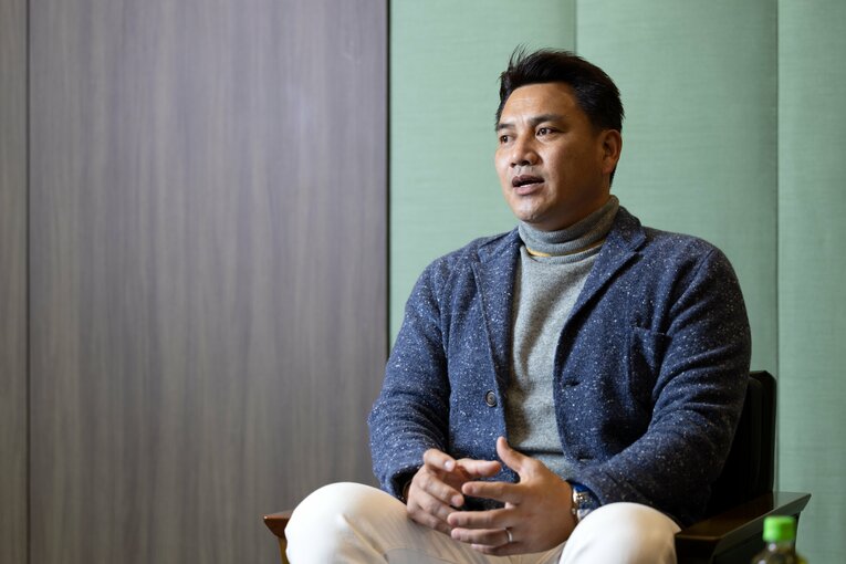 NumberWebのインタビューに応じた井口氏　©Tatsuo  Harada