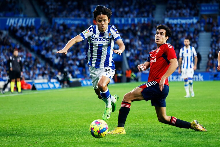 「TAKE 14」ユニ少年の期待に応えて…前髪イメチェン久保建英のW杯後ソシエダ初戦「ゴールへの気迫＋守備」を撮った〈写真多数〉(26)