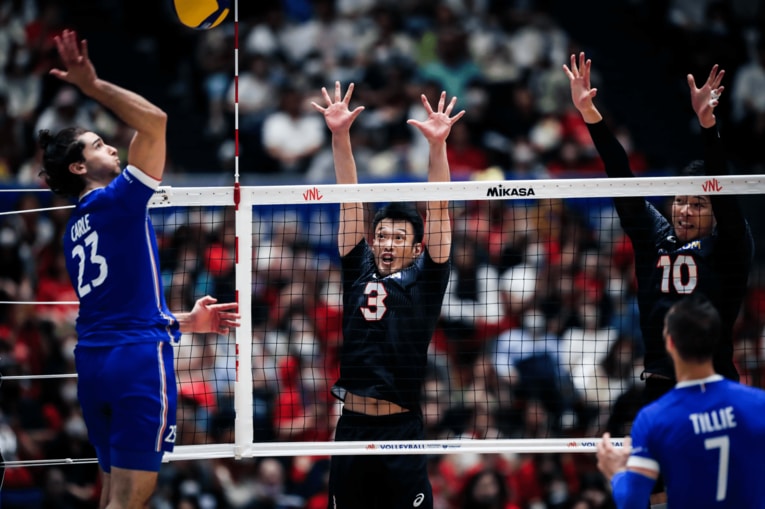 ネーションズリーグ フランス戦　©︎FIVB